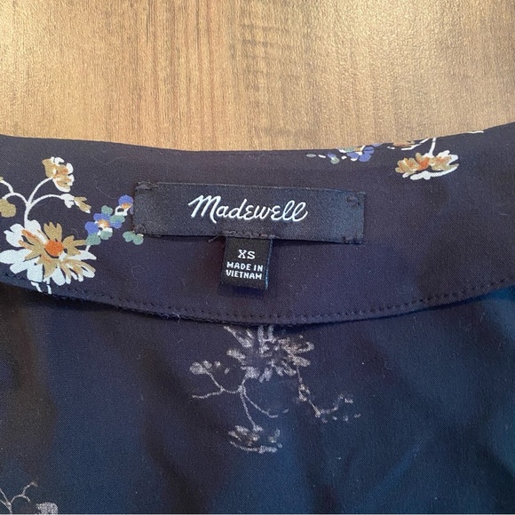 Madewell • Button-Up Black Daisies Day Romper • Size XS • NWOT - Picture 4 of 5
